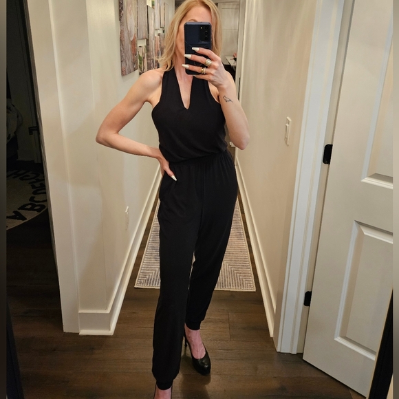 NWT Express Black Jumpsuit - Size XS - Picture 5 of 14